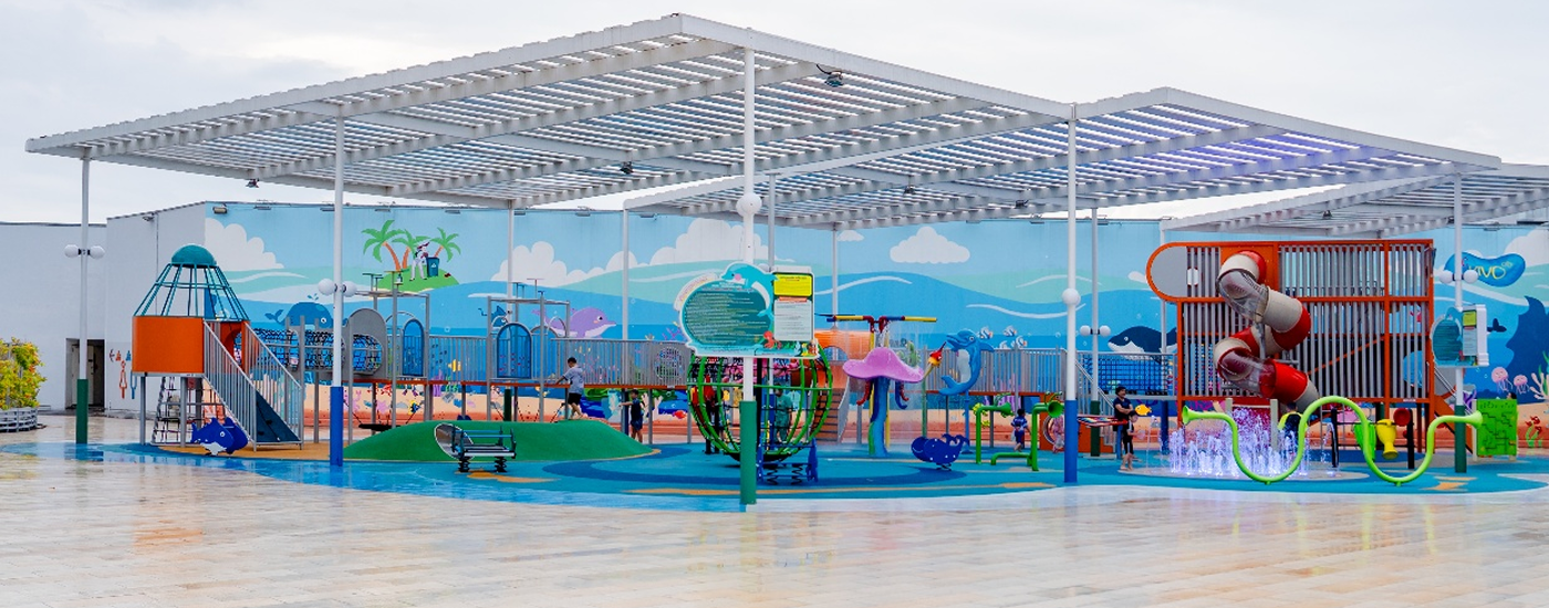 Toàn cảnh Sân chơi Sky Park với chủ đề Công viên Đại Dương mở cửa hoàn toàn miễn phí cho các bé.
