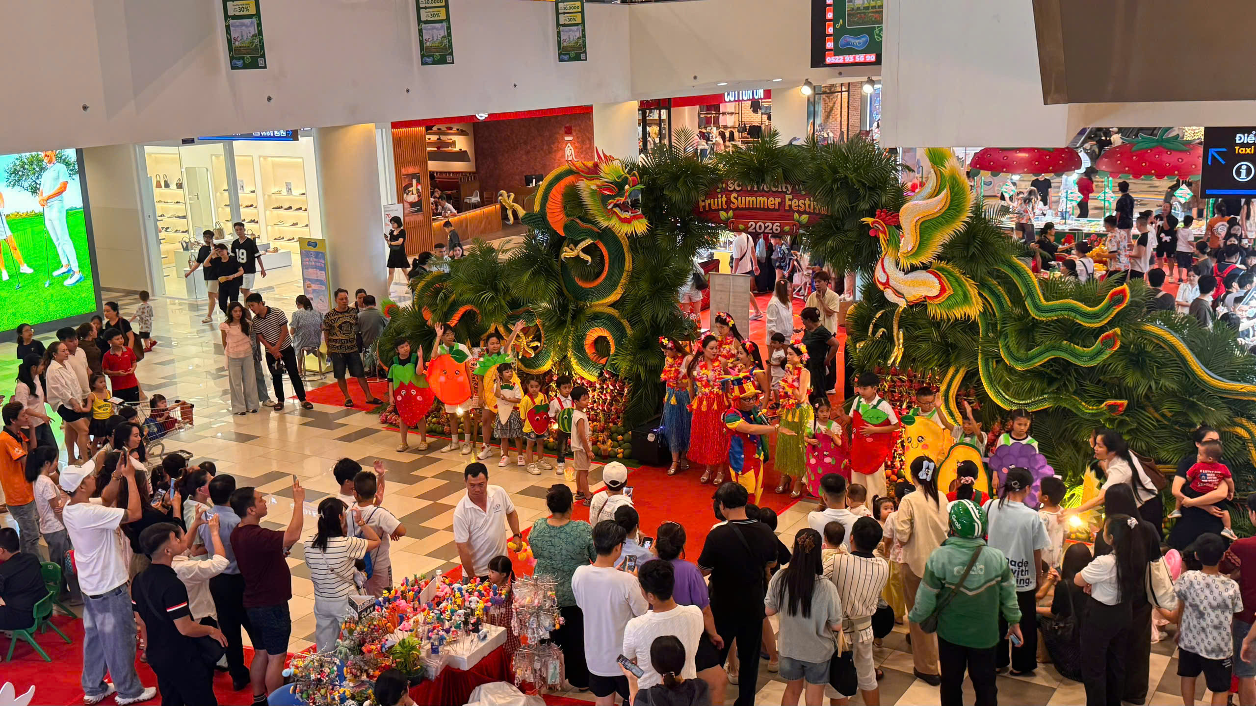 Vi Vu Lễ Hội Trái Cây Tại SC VivoCity 2026: Thông Tin Và Lịch Hoạt Động Chi Tiết